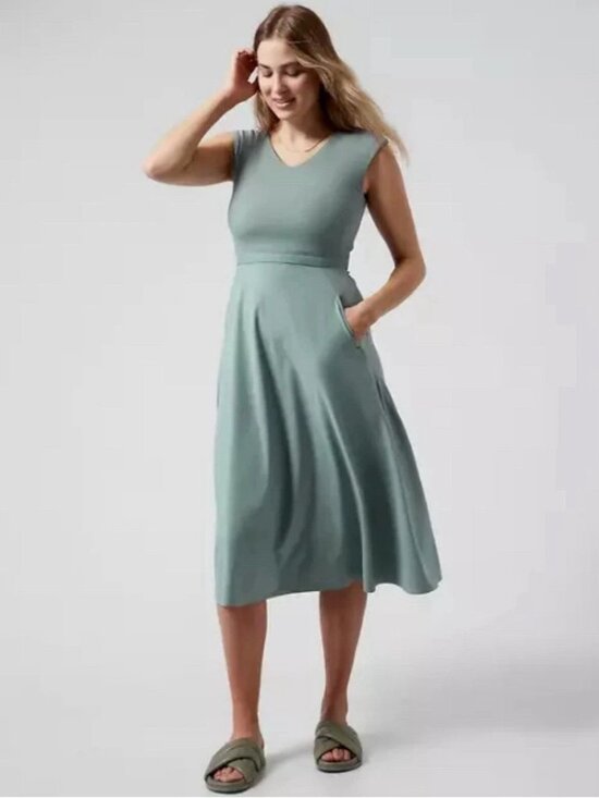 Athleta Dresses & Skirts - ATHLETA RYDER DRESS midi minimalistic gray XL sleeveless athleisure pockets